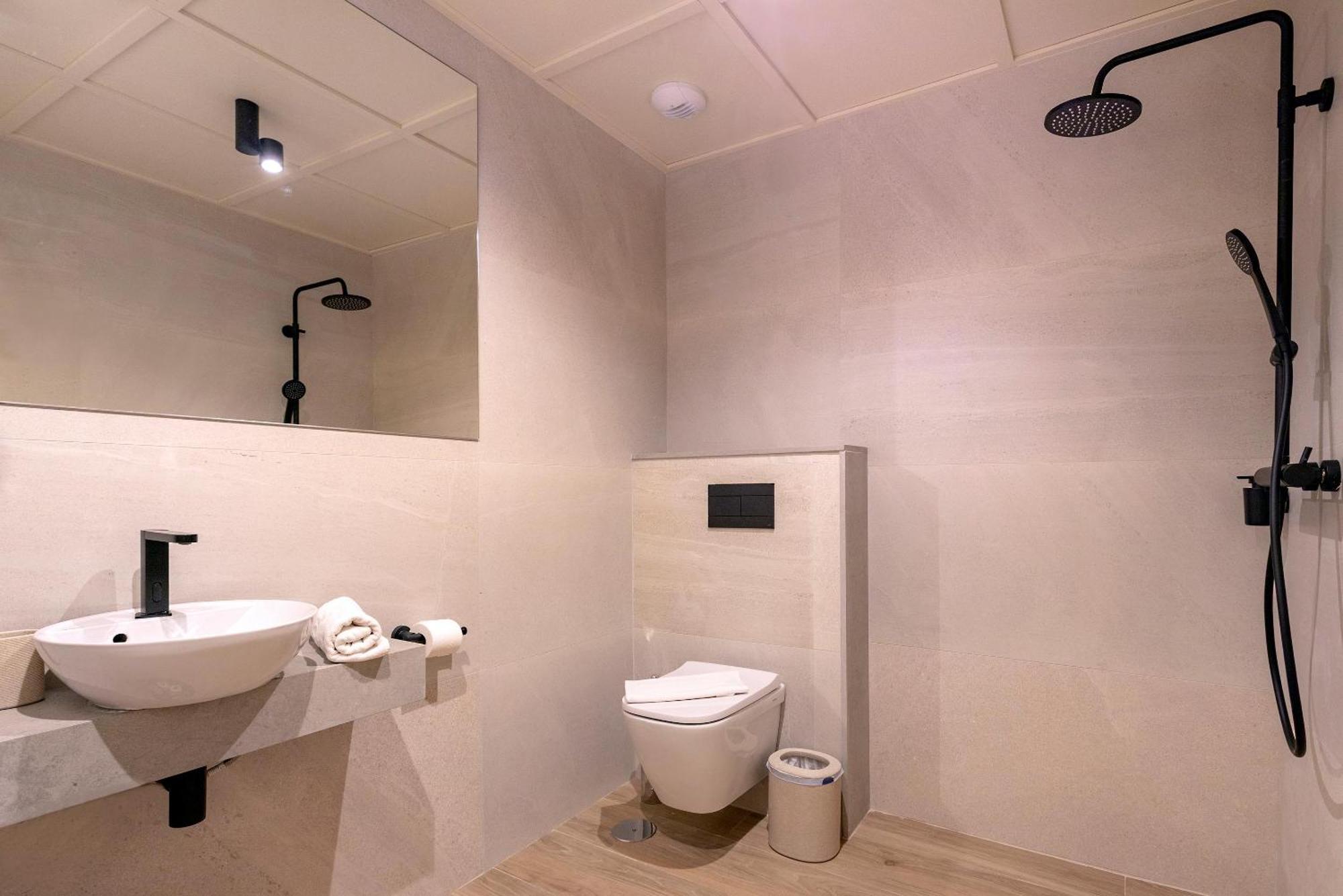 Genteel Home San Francisco Suites Sevilla Kültér fotó